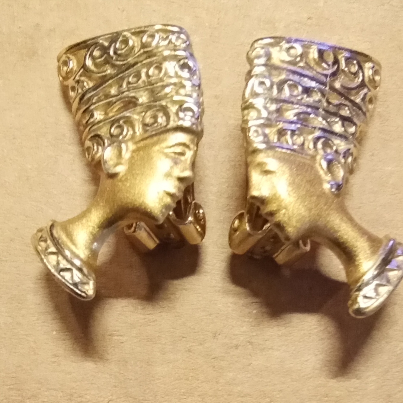 Vintage Egyptian Style Gold Tone Clip On Earrings.